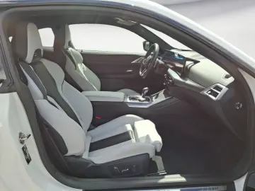 BMW M4 Competition M xDrive Innovationsp. Klimaaut.