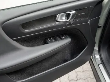 VOLVO C40 Ultimate Recharge