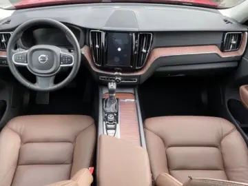 VOLVO XC60  B5 AWD 4x4 Momentum Pro Geartronic