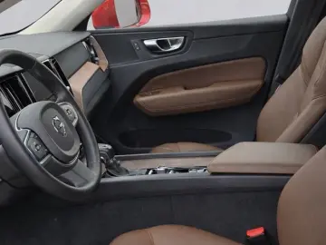 VOLVO XC60  B5 AWD 4x4 Momentum Pro Geartronic