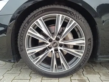 AUDI A6 Avant S-Line 45TFSI qu Matrix Keyless B&O 20
