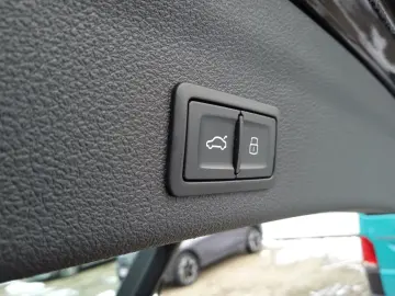AUDI A6 Avant S-Line 45TFSI qu Matrix Keyless B&O 20