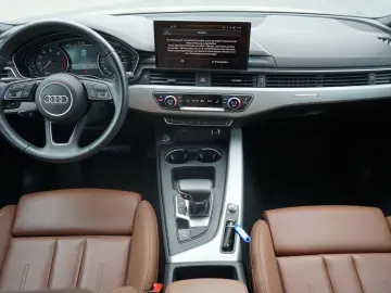 AUDI A4 Avant 45 2.0 TFSI quattro S line LED Panorama