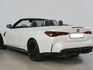 BMW M4 Ultimate Carbon Vmax LCI II Akra Ultmate VOLL
