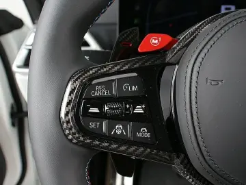 BMW M4 Ultimate Carbon Vmax LCI II Akra Ultmate VOLL