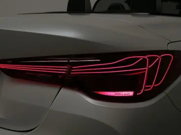BMW M4 Ultimate Carbon Vmax LCI II Akra Ultmate VOLL