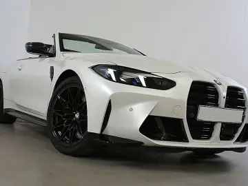 BMW M4 Ultimate Carbon Vmax LCI II Akra Ultmate VOLL