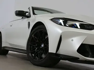 BMW M4 Ultimate Carbon Vmax LCI II Akra Ultmate VOLL