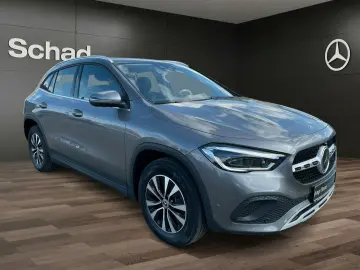 MERCEDES-BENZ GLA 250 e NAVI MBEAM LED DISTR 360  CA…