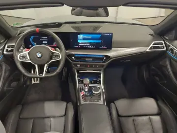 BMW M4 Competition M xDrive Cabrio