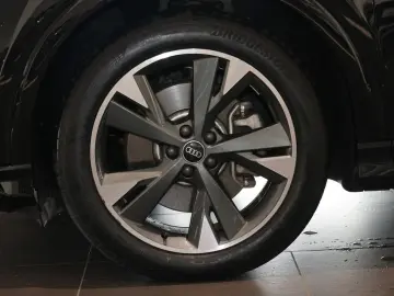 AUDI Q4 e-tron Sportback  50 quattro