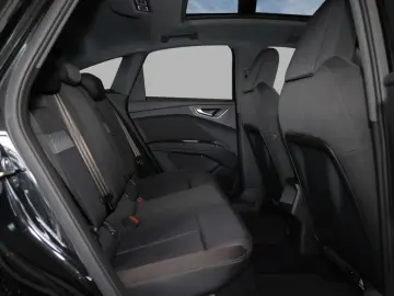 AUDI Q4 e-tron Sportback  50 quattro