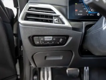 BMW M4 Cabrio xDrive Competition FACEL. HUD 360  ACC