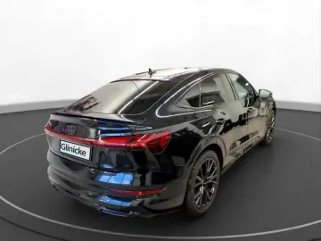 AUDI e-tron Sportback 55 qu. S line Black Edition Mat