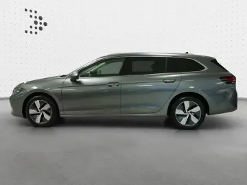 VW Passat Variant Business 2.0 TDI Leder RFK AHK DC