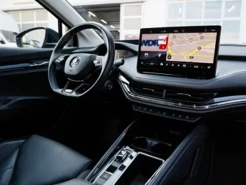 SKODA Enyaq iV 80x AHK Navi HeadUP Leder