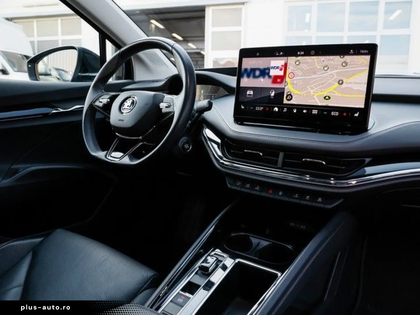 SKODA Enyaq iV 80x AHK Navi HeadUP Leder