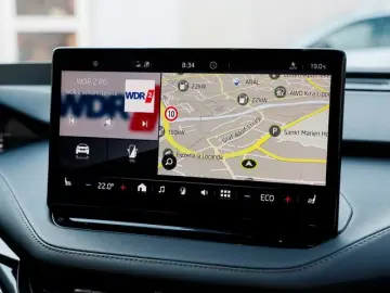 SKODA Enyaq iV 80x AHK Navi HeadUP Leder