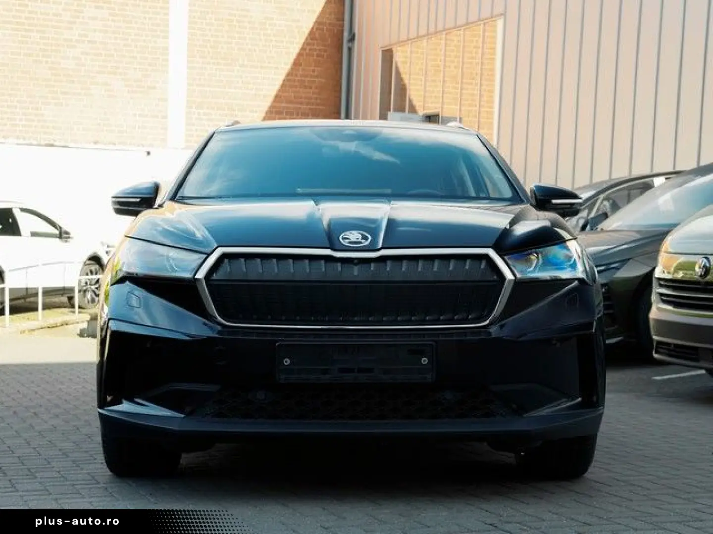 SKODA Enyaq iV 80x AHK Navi HeadUP Leder
