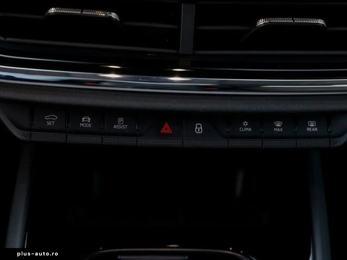 SKODA Enyaq iV 80x AHK Navi HeadUP Leder