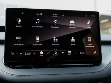 SKODA Enyaq iV 80x AHK Navi HeadUP Leder