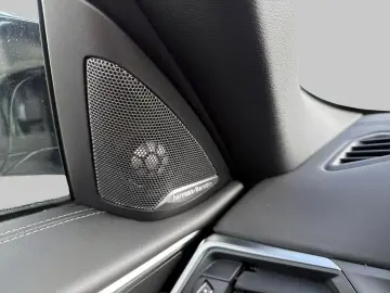 BMW M4 Competition Cabrio xDrive Laser Carbon H K