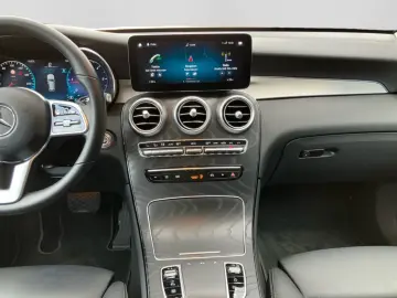 MERCEDES-BENZ GLC 220d 4M LED DISTR 360 KAM NAVI  SH…
