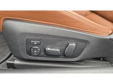 BMW M4 Cabrio xDrive Competition ACC HUD HK MEM