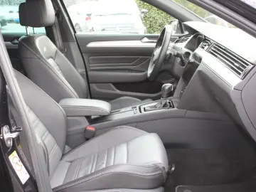 VW Passat Var. TDI DSG R-Line H-K Leder-Nappa AHK