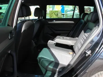 VW Passat Var. TDI DSG R-Line H-K Leder-Nappa AHK