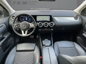 MERCEDES-BENZ GLA 200 d CarPlay Navi Autom. Klima LE…