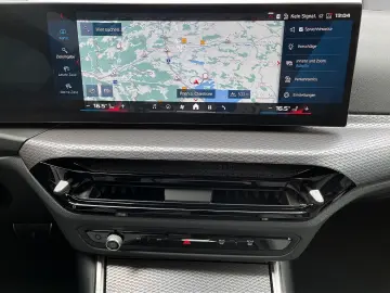 BMW M4 Competition M xDrive Innovationspaket-Harman