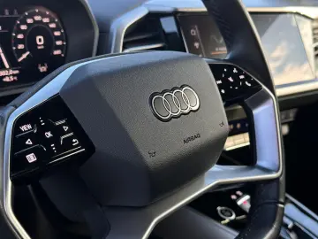 AUDI Q4 e-tron WÄRMEPUMPE KAMERA NAVI