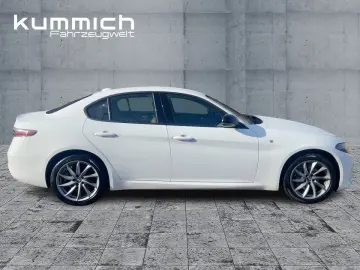 ALFA ROMEO Giulia Ti 2.0 280 PS NAVI ACC SHZ