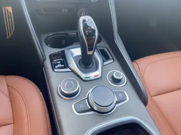 ALFA ROMEO Giulia Ti 2.0 280 PS NAVI ACC SHZ