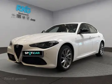 ALFA ROMEO Giulia Ti Q4 Kamera CarPlay Totwinkel Spurhalte