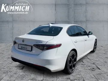 ALFA ROMEO Giulia Ti 2.2 Diesel 16V 210PS AT8 Q4