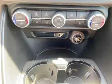 ALFA ROMEO Giulia Ti 2.2 Diesel 16V 210PS AT8 Q4