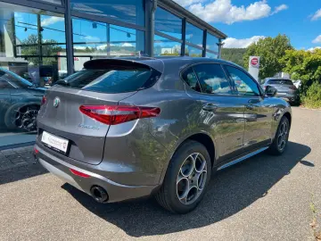 ALFA ROMEO Stelvio 2.0 Turbo Q4 AT8 TI Garantie bis 03 2027