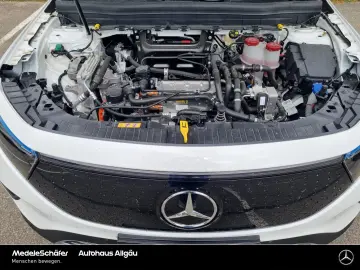 MERCEDES-BENZ EQB 300 4M Progressive 19  AHK Distronic LED