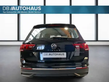 VW Tiguan Life 2.0 TSI DSG 4MOTION Navi Winterpaket