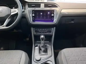 VW Tiguan Life 2.0 TSI DSG 4MOTION Navi Winterpaket