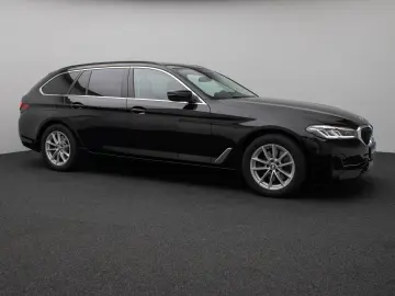 BMW 520d Panorama Kamera DAB HiFi AHK M Sport Alarm