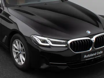BMW 520d Panorama Kamera DAB HiFi AHK M Sport Alarm