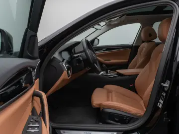 BMW 520d Panorama Kamera DAB HiFi AHK M Sport Alarm