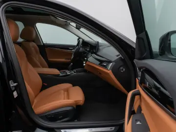 BMW 520d Panorama Kamera DAB HiFi AHK M Sport Alarm