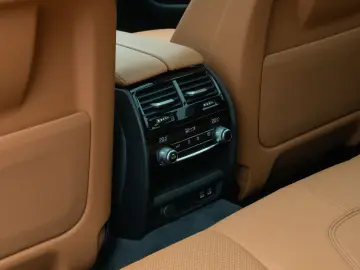 BMW 520d Panorama Kamera DAB HiFi AHK M Sport Alarm