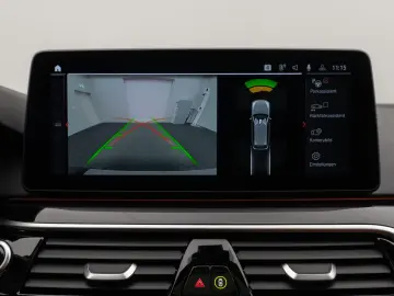 BMW 520d Panorama Kamera DAB HiFi AHK M Sport Alarm
