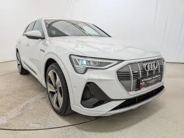 AUDI e-tron 55 quattro S line 95kWh Matrix Navi Sound
