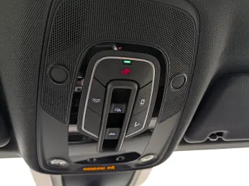AUDI e-tron 55 quattro S line 95kWh Matrix Navi Sound